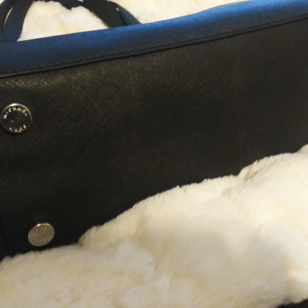 Michael Kors Saffiano Leather Bag - Picture 5 of 8